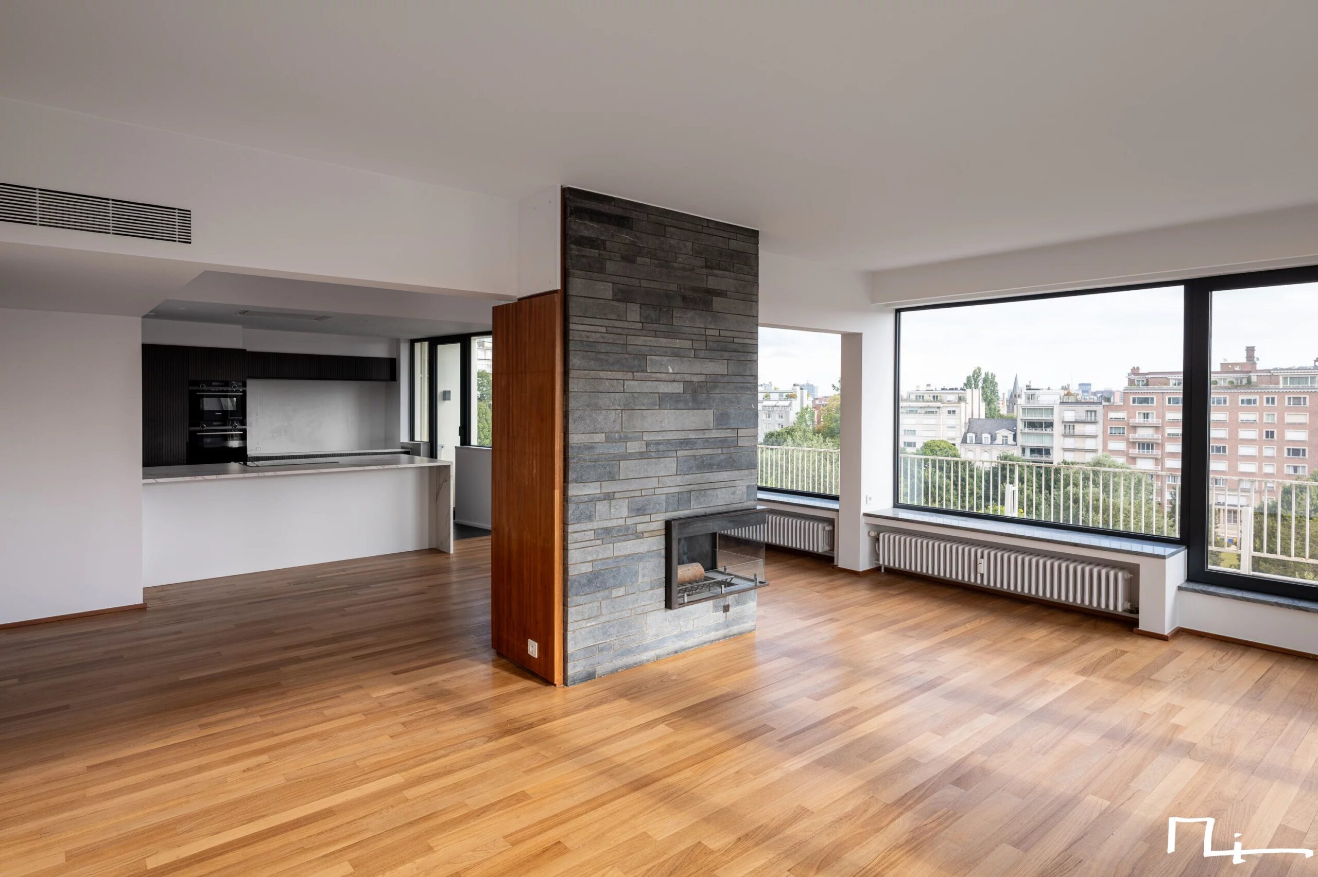 Barnes Brussels - Brabant 87542568